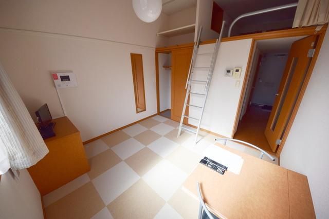 その他部屋・スペース　★ロフトがあって開放感がありますね★