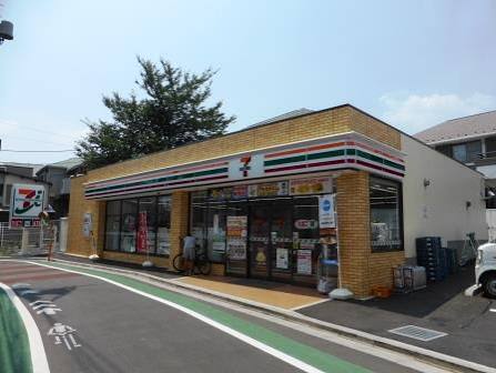 コンビニ　セブンイレブン世田谷羽根木店（コンビニ）まで255m