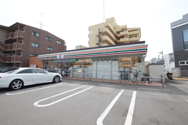 コンビニ　セブン‐イレブン 名古屋金山５丁目店（コンビニ）まで176m