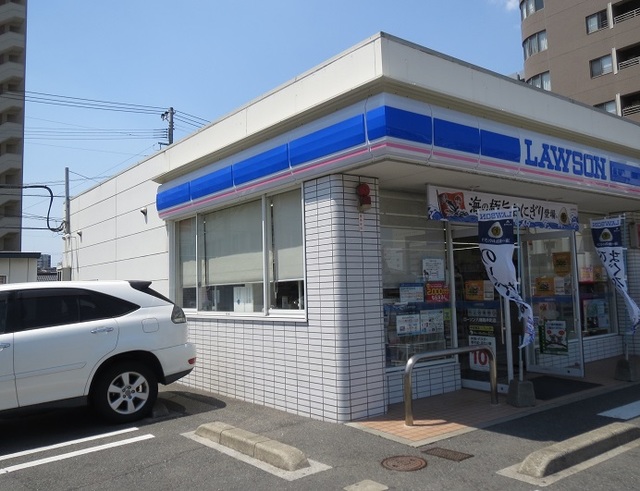 コンビニ　ローソン 八幡筒井町店（コンビニ）まで596m