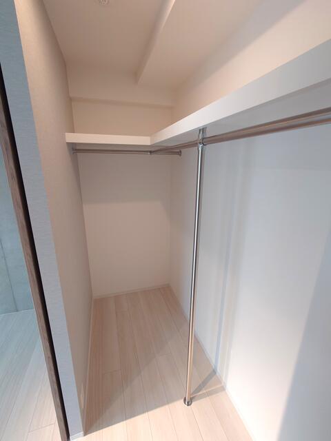 収納　ウォークインクローゼット