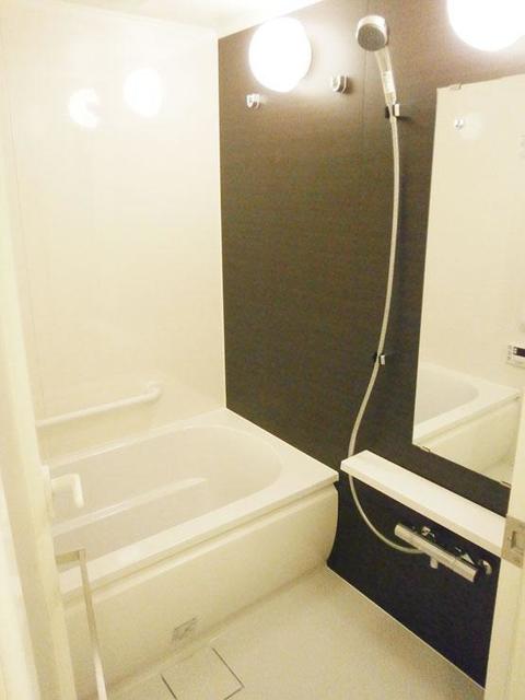 バス・シャワールーム　※写真は同タイプ住戸です。