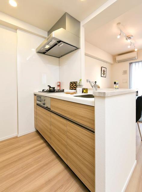 キッチン　※写真は同タイプ住戸です。