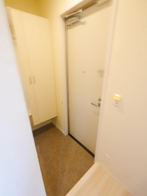 玄関　別部屋写真