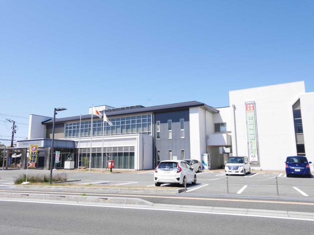 役所　甲賀市甲賀大原地域市民センター（役所）まで270m