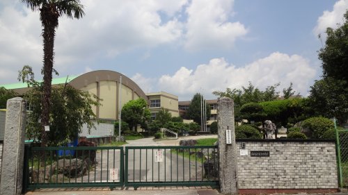 小学校　岡崎市立美合小学校（小学校）まで1921m