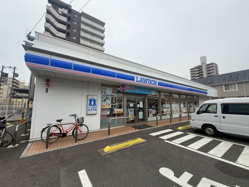 コンビニ　ローソン四日市城北町店（コンビニ）まで442m
