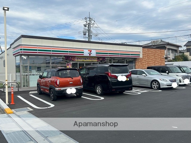 コンビニ　セブンイレブン富士今泉西店（コンビニ）まで458m