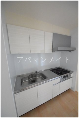 キッチン　ガスコンロ３口付き！