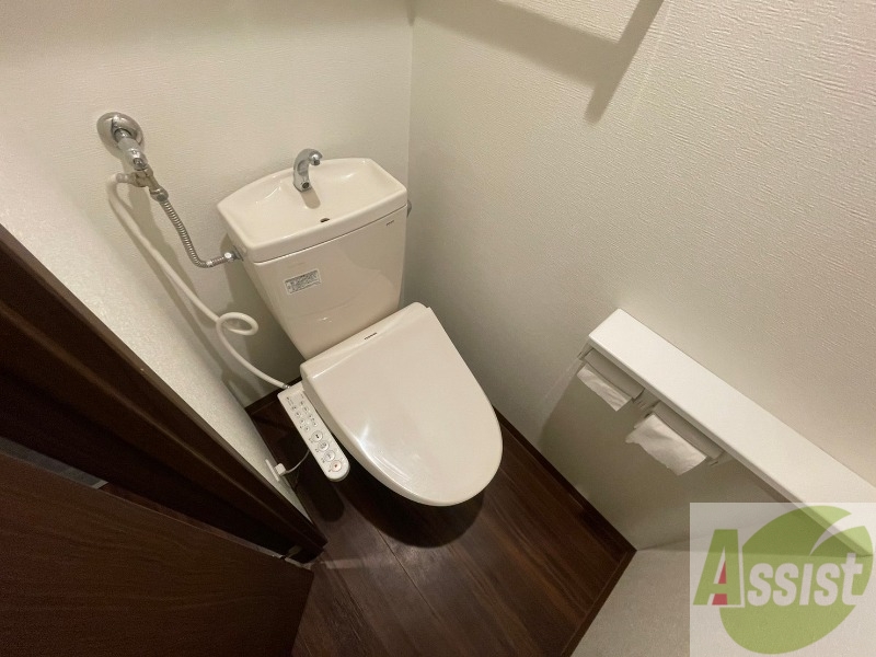 トイレ　トイレです。ウォシュレット付を探している方、おすすめです。