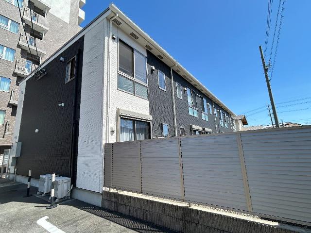 建物外観　外観写真（昼）