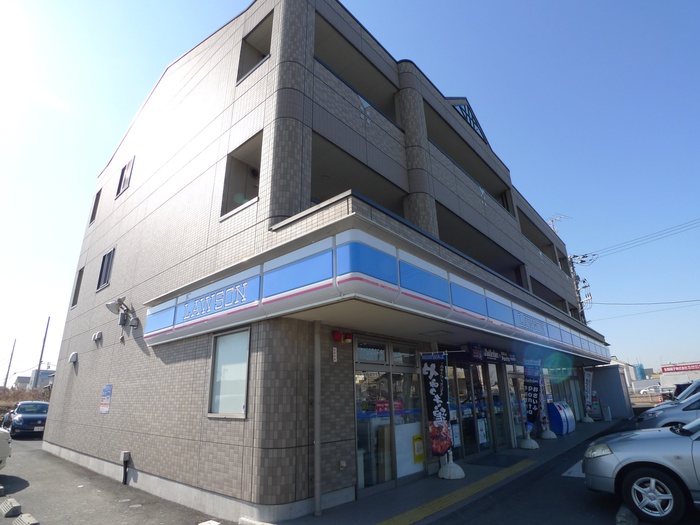 コンビニ　ローソン 越谷レイクタウン一丁目店（コンビニ）まで500m