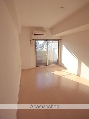 地下鉄長堀鶴見緑地線 谷町六丁目駅 徒歩5分 11階建 築23年の内装写真