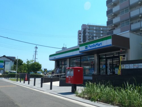 コンビニ　ファミリーマート 豊成団地店（コンビニ）まで366m