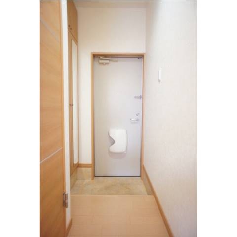 玄関　詳細は、ウィンドワード菊水店までご相談下さい。