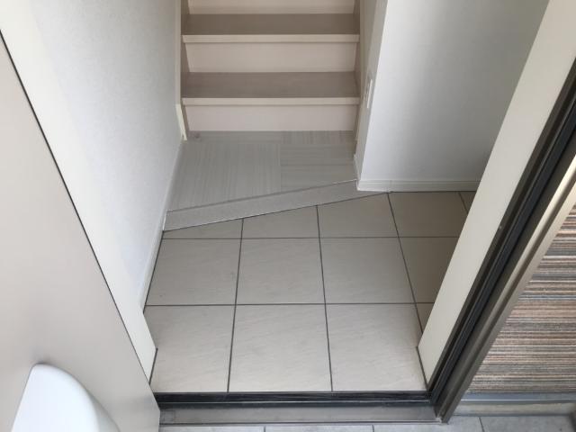 玄関　玄関