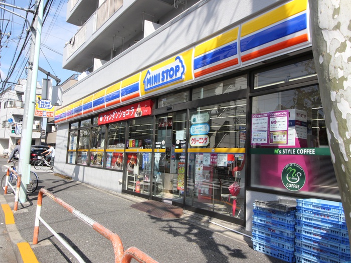 コンビニ　ミニストップ上池袋店（コンビニ）まで300m