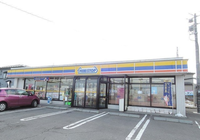 コンビニ　ミニストップ八戸ニュータウン中央店（コンビニ）まで1098m