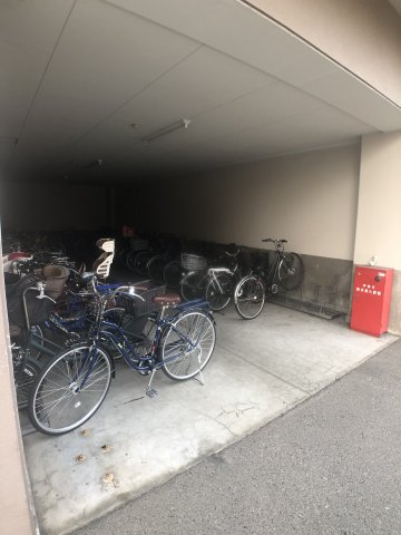 駐車場　駐輪場