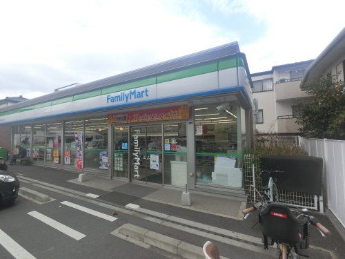 コンビニ　ファミリーマート稲毛小仲台九丁目店（コンビニ）まで144m