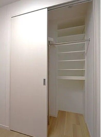 収納　写真は同タイプ住居です。
