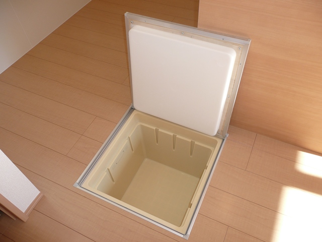 収納　101号室の写真を掲載しております。