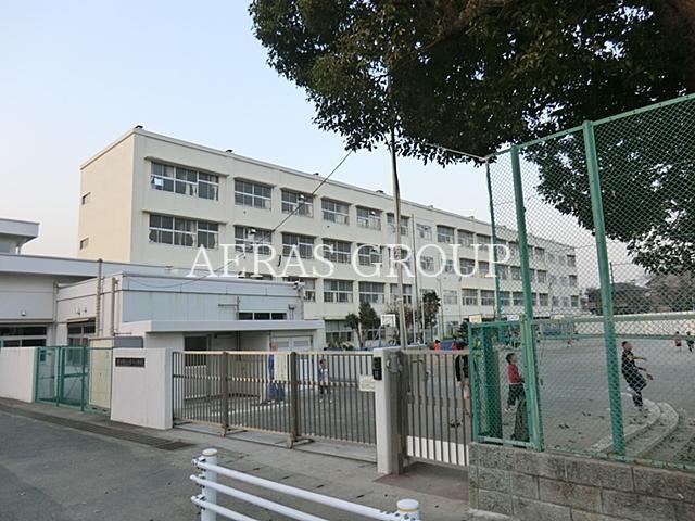 小学校　横浜市立上星川小学校（小学校）まで596m