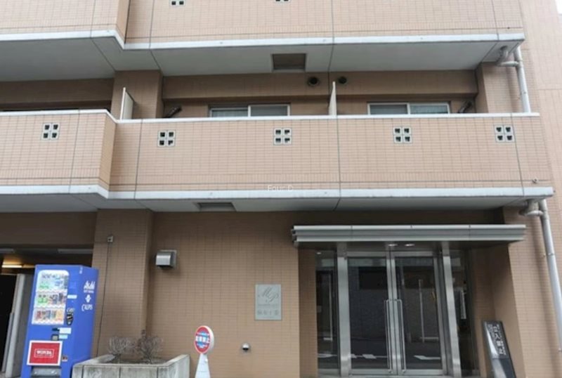 エントランス　★見学予約受付中★