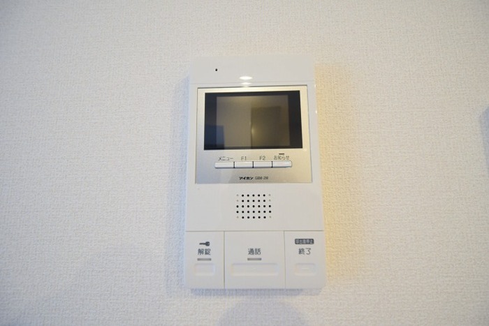 セキュリティ　同物件別部屋写真