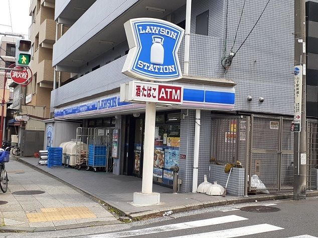 コンビニ　ローソン（コンビニ）まで400m