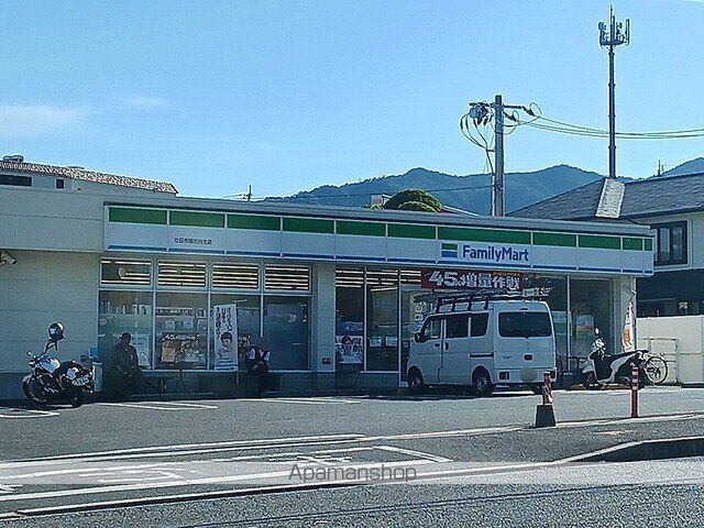 コンビニ　ファミリーマート　陽光台北店（コンビニ）まで1030m