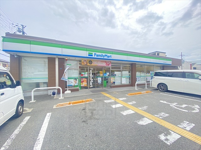 コンビニ　ファミリーマート　茨木沢良宜浜（コンビニ）まで509m