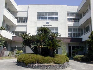 小学校　太子町立　石海小学校（小学校）まで936m