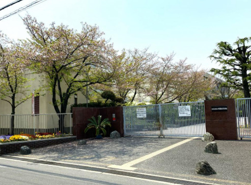 高校・高専　大阪府立花園高校（高校・高専）まで1244m