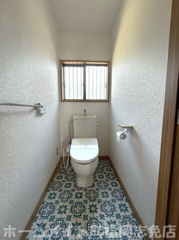ＪＲ香椎線 伊賀駅 徒歩19分 2階建 築43年のトイレ写真