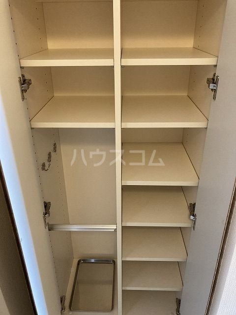 収納