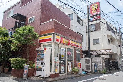 コンビニ　ニューヤマザキデイリーストア 東池袋大橋店（コンビニ）まで19m