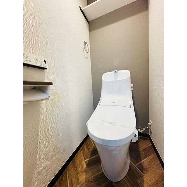トイレ　※同仕様写真含む