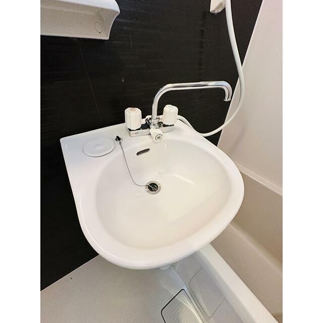 洗面設備　※同仕様写真含む