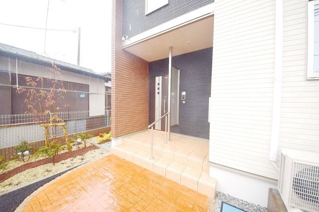 エントランス　★玄関入り口です★