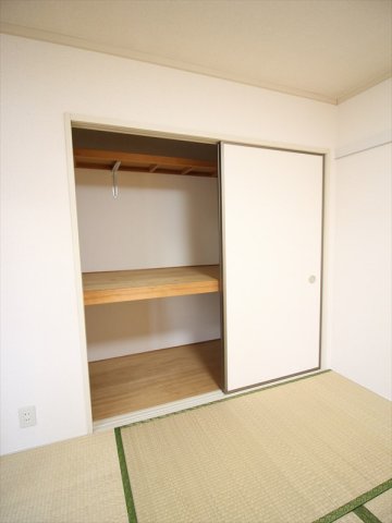 収納　写真は別室