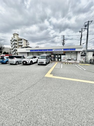 コンビニ　ローソン尼崎東難波3丁目店（コンビニ）まで400m