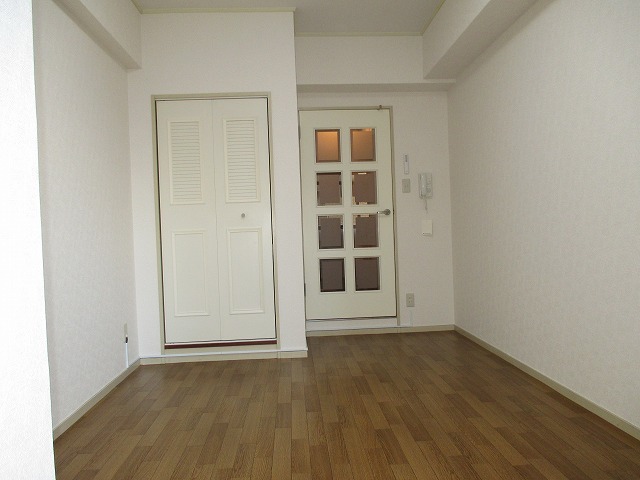 居室・リビング　きれいな内装のお部屋です