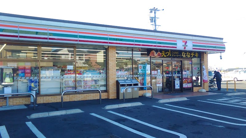 コンビニ　セブンイレブン稲沢小池店（コンビニ）まで433m