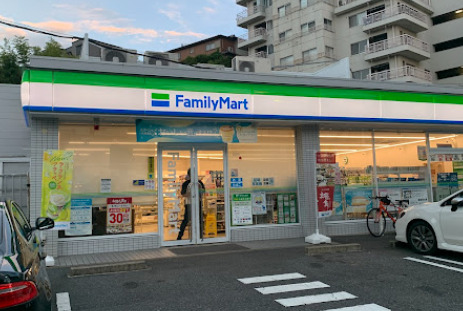 コンビニ　ファミリーマート 千種向陽店（コンビニ）まで404m