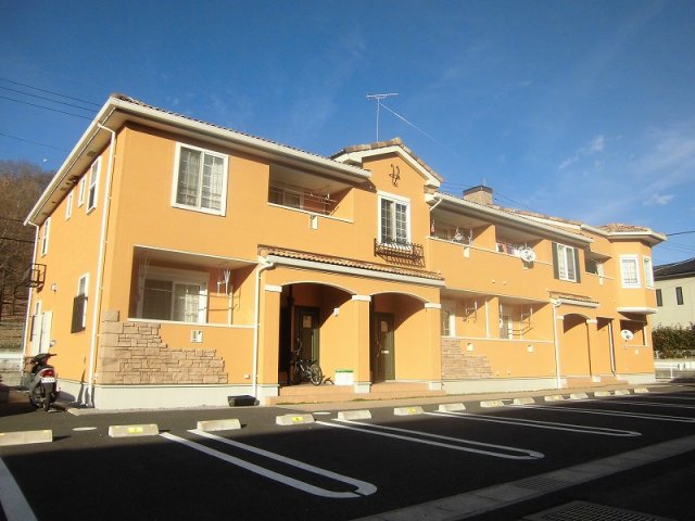 建物外観　実際のご見学いかがでしょうか？お気軽にお問い合わせください！