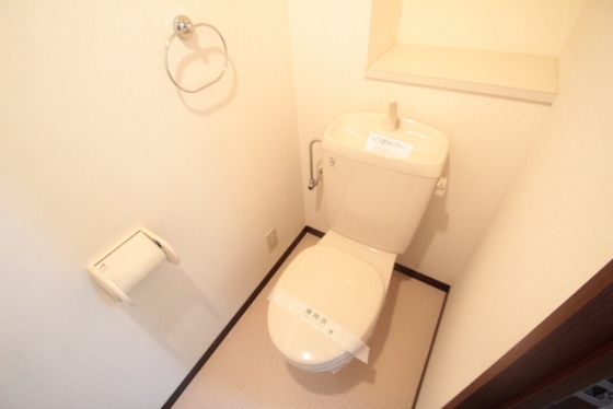 トイレ　※別部屋の写真です