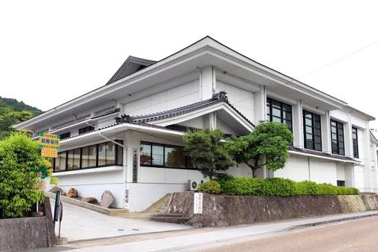 小学校　丹波市立崇広小学校（小学校）まで2367m