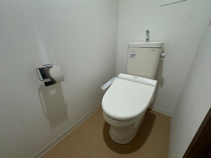 エル・イソベ三宮のトイレ写真
