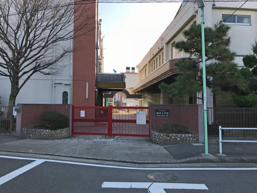 小学校　名古屋市立篠原小学校（小学校）まで387m